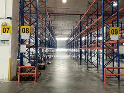 Changi Airport Terminal 1 (D17), Warehouse #455634151